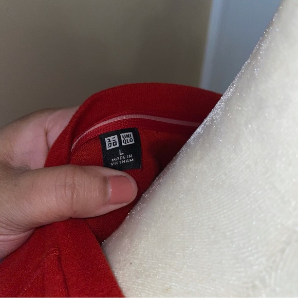 Uniqlo Heattech Orange Sweater - Picture 7 of 8